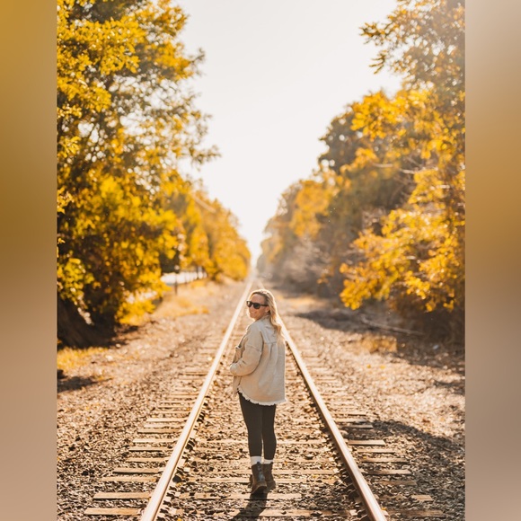 Hi, Iโm Jackie - Posh Ambassador II ๐๐ผโโ๏ธ - Picture 2 of 15